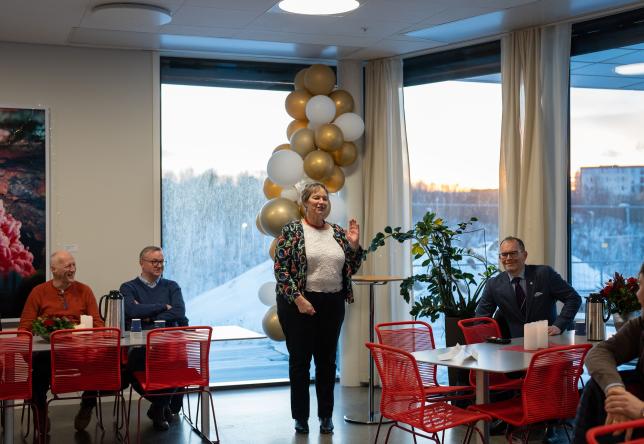 – Dette er en hurradag og noe vi har gledet oss til lenge. Det er en milepæl, sier rektor Hanne Solheim Hansen ved Nord universitet.