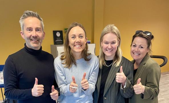 Tommy Høyvarde Clausen, faggruppeleder og førsteamanuensis Marta Lindvert, rådgiver Line Mathilde Karlsen og seniorrådgiver Ellinor Ida Jenssen Kirkfjell. (Foto: Hege Eilertsen/Nord universitet)