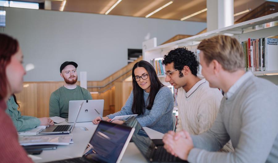 Studenter i gruppe
