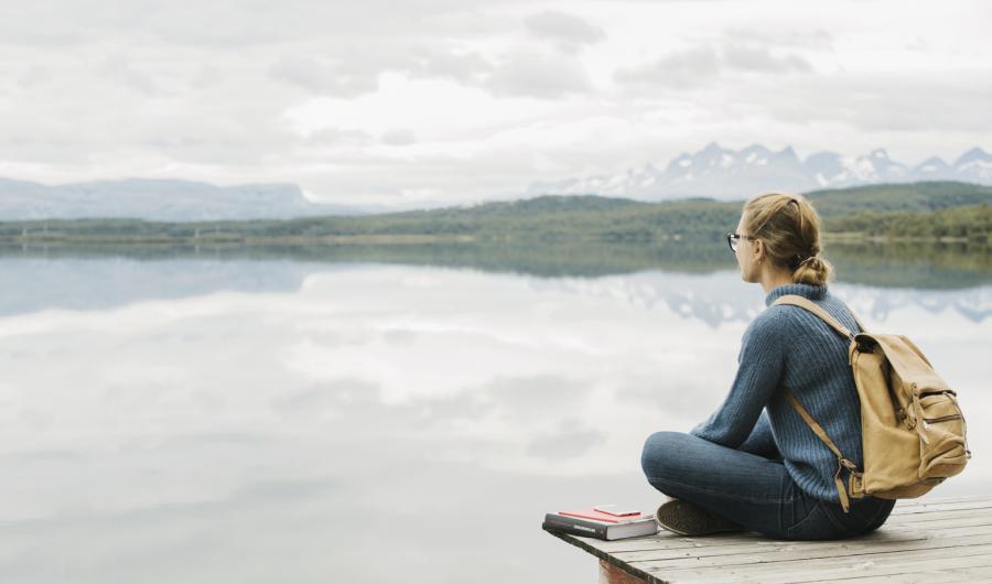 Jente ved Soløyvannet