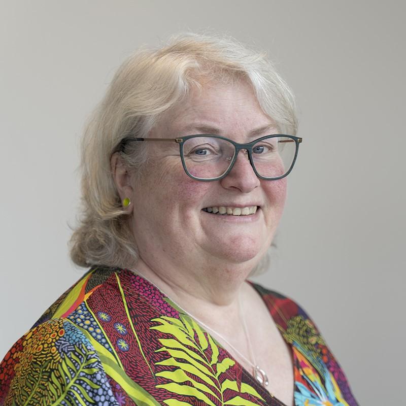 Portrettbilde av dame.