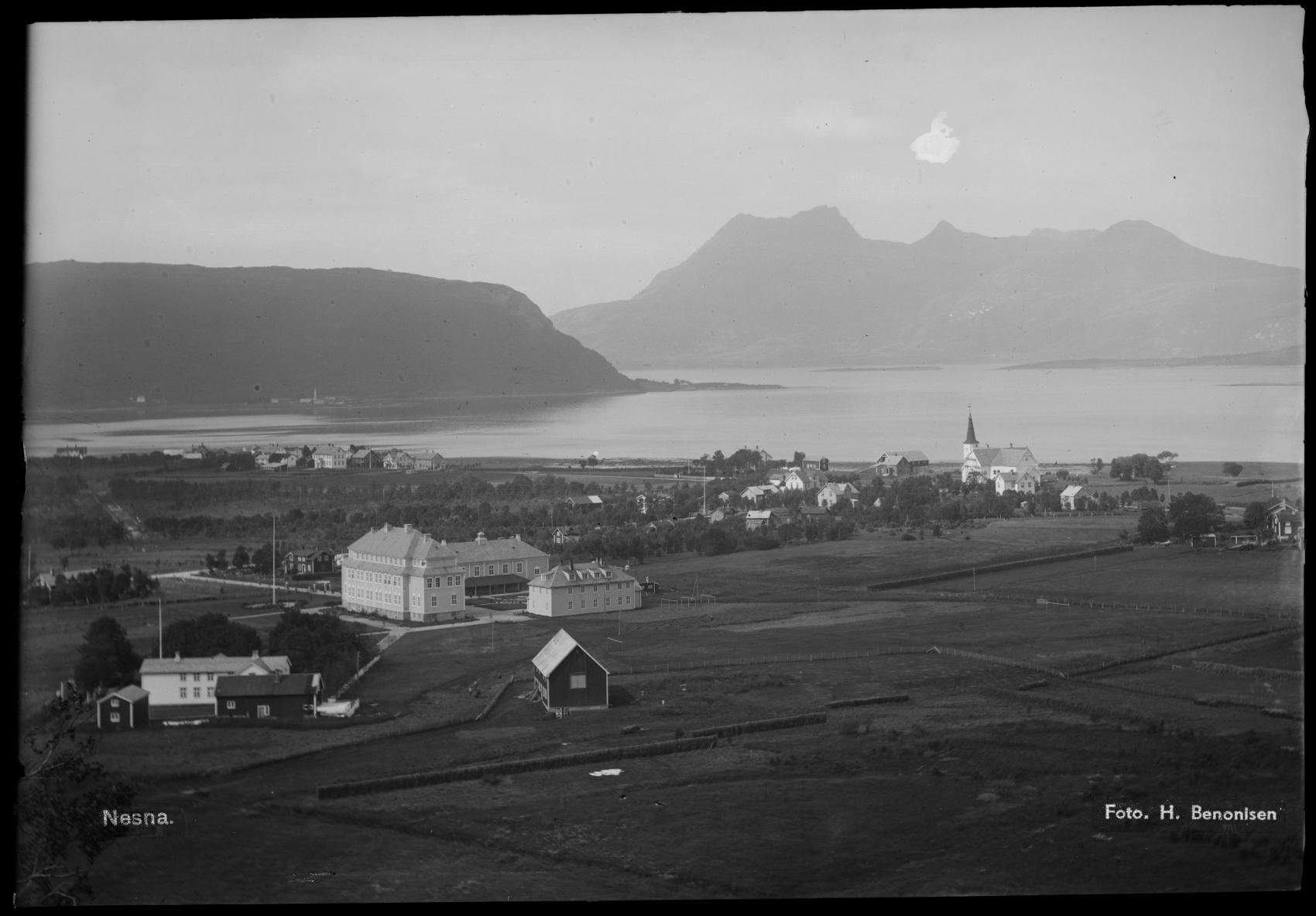 Oversikt over Nesna og høgskolen i 1925